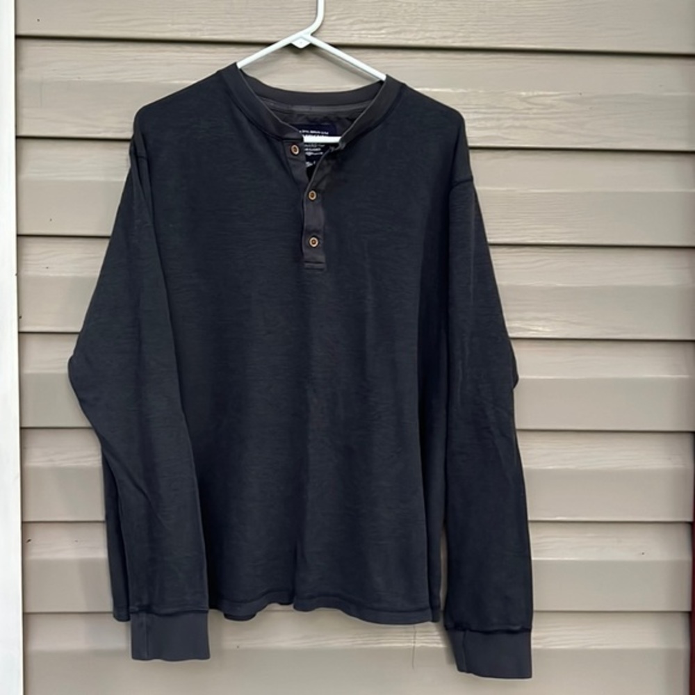 The New Ivy Brand mens longsleeve Henley shirt $5/25